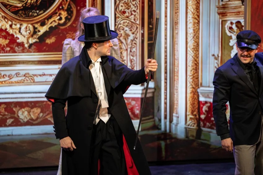 Extrait 4 du spectacle : Arsène Lupin, gentleman illusionniste